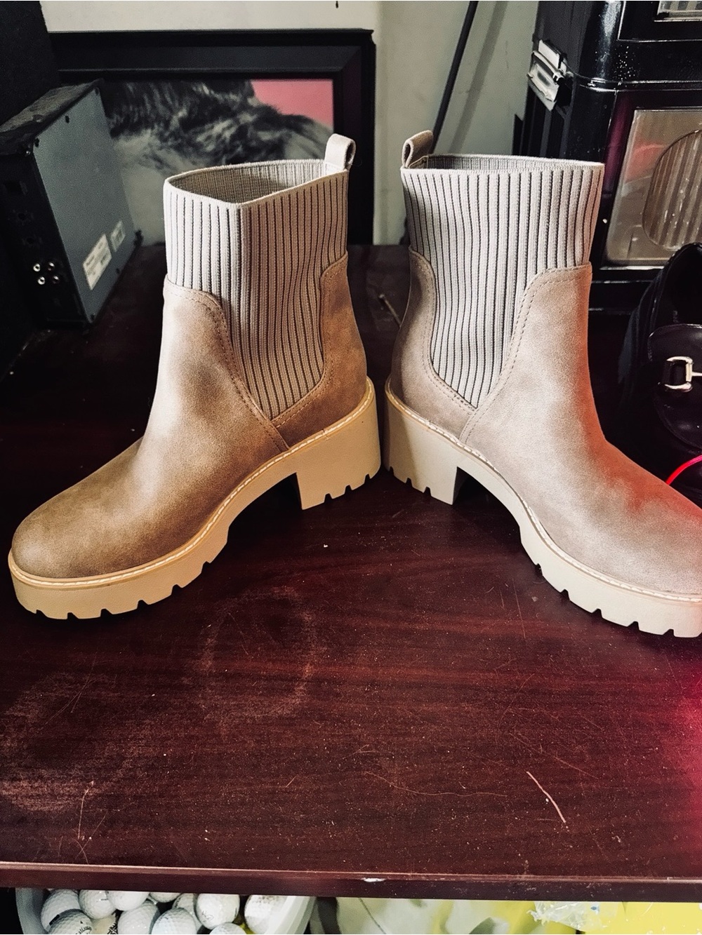 Dolce Vita Taupe Ribbed Chelsea Lug Ankle Boots - Picture 4 of 4